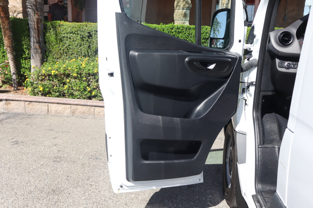 Used 2022 Mercedes-Benz Sprinter 2500 image 19