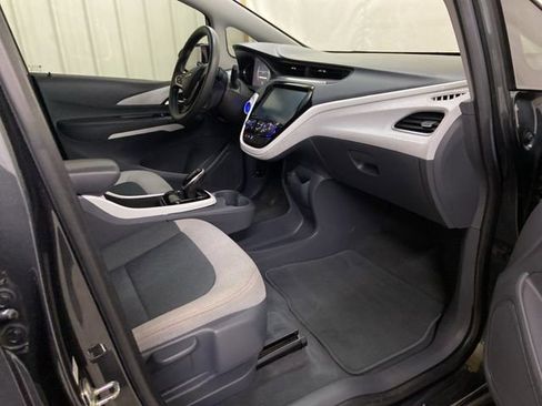 Used 2017 Chevrolet Bolt LT FWD image 24
