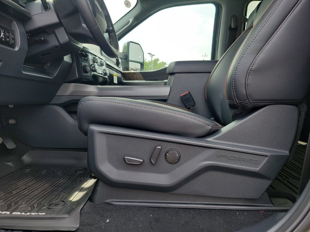 New 2026 Ford F350 Lariat w/ Lariat Premium Package AWD/4WD image 19
