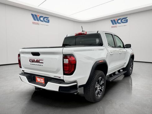 Used 2025 GMC Canyon AT4 w/ Technology Plus Package AWD/4WD image 4