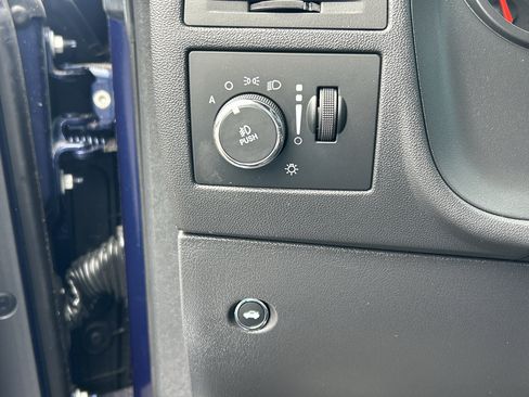 Used 2014 Dodge Challenger SRT8 RWD image 16