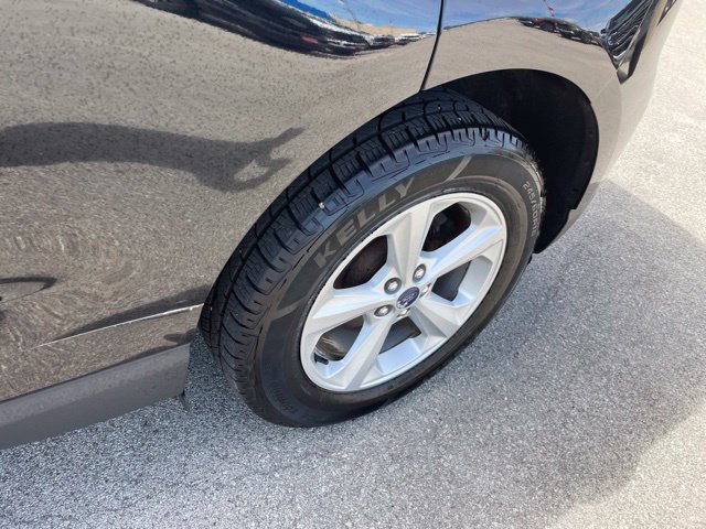 Used 2020 Ford Edge SE FWD image 16