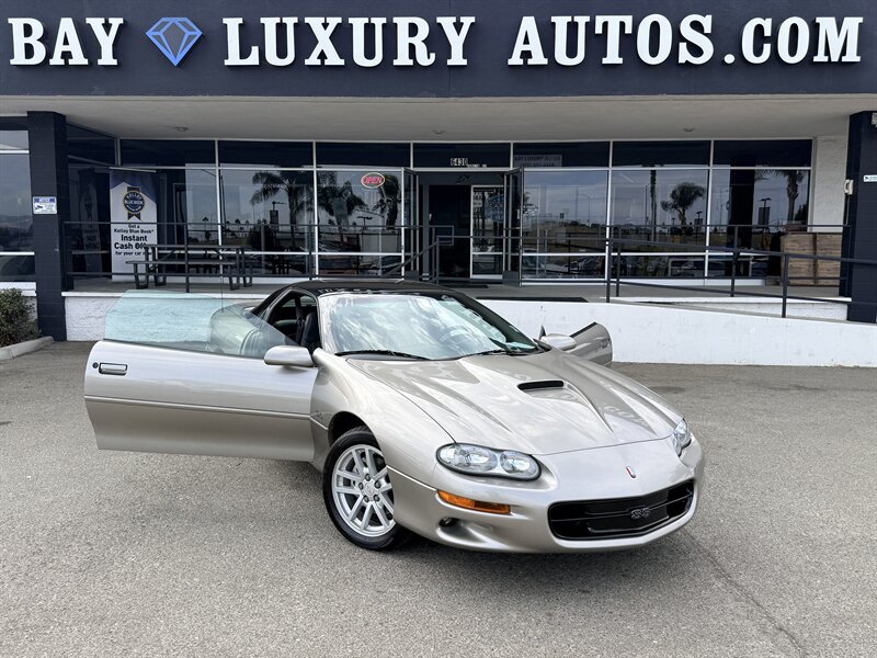 Used 2002 Chevrolet Camaro Z28 w/ SS Performance/Appearance Pkg RWD image 31