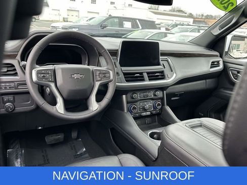 Used 2022 Chevrolet Tahoe Z71 w/ Luxury Package image 2