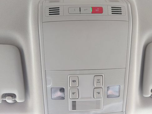Used 2024 Volkswagen Taos S FWD image 21