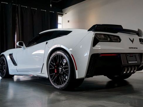 Used 2015 Chevrolet Corvette Z06 w/ Z07 Performance Package image 54