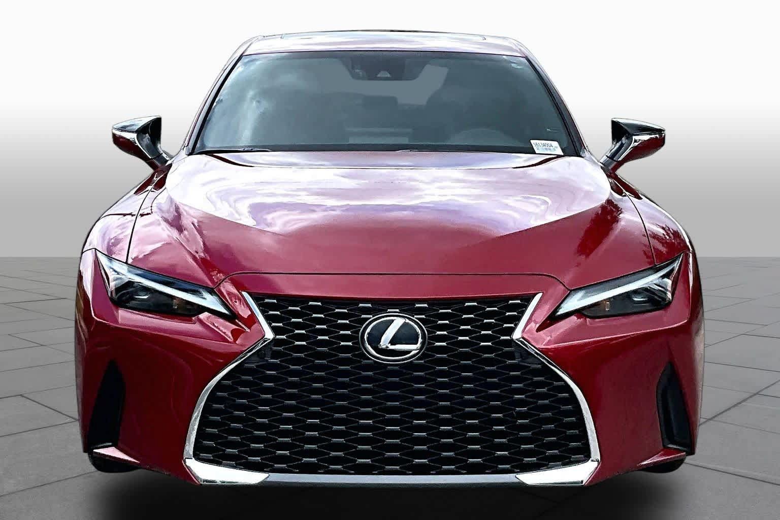 Used 2025 Lexus IS 300 w/ Comfort Package RWD image 4