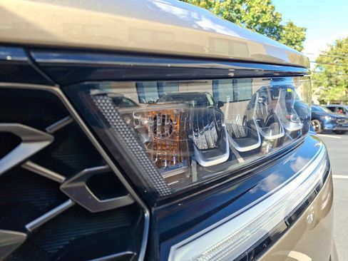 Used 2021 Kia Sorento S w/ Panoramic Sunroof Package image 8