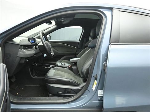 Certified 2024 Ford Mustang Mach-E GT image 10