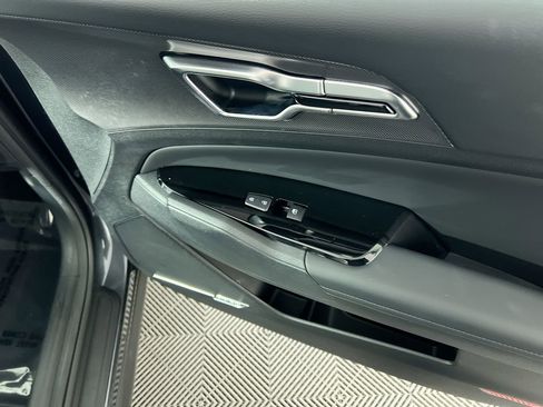 Certified 2025 Kia Sportage SX image 31