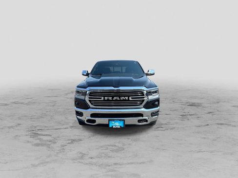 Used 2024 RAM 1500 Laramie AWD/4WD image 3