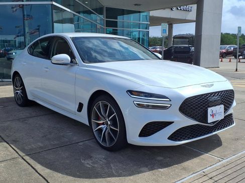 Used 2025 Genesis G70 2.5T AWD/4WD image 3