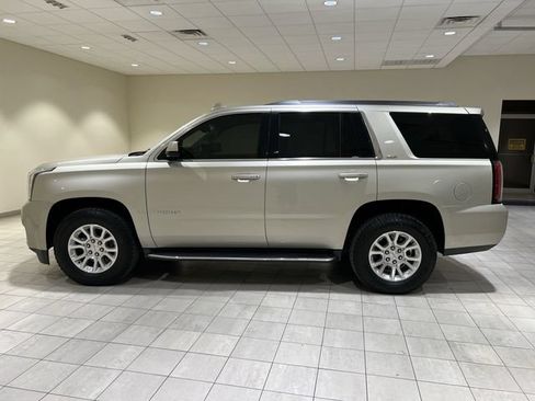 Used 2017 GMC Yukon SLT w/ Open Road Package AWD/4WD image 2