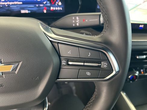 Used 2025 Chevrolet Suburban LS image 54