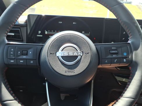 Used 2026 Nissan Kicks SR w/ SR Premium Package AWD/4WD image 31