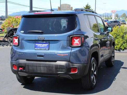 Used 2022 Jeep Renegade Trailhawk AWD/4WD image 6