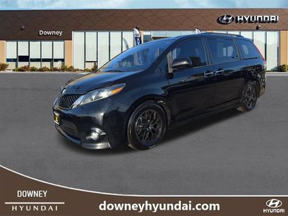 Used 2016 Toyota Sienna SE Premium