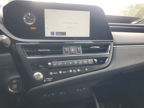 Used 2025 Lexus ES 350 w/ Premium Package image 26