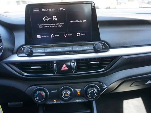 Used 2024 Kia Forte LXS image 4