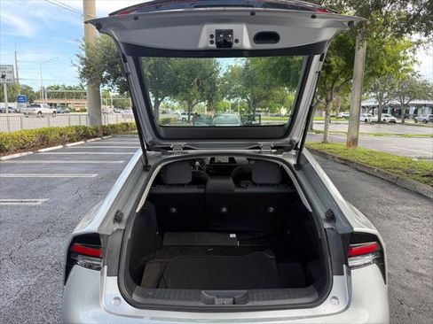 Used 2023 Toyota Prius LE FWD image 18