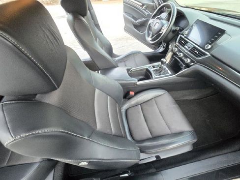 Used 2018 Honda Accord Sport image 21