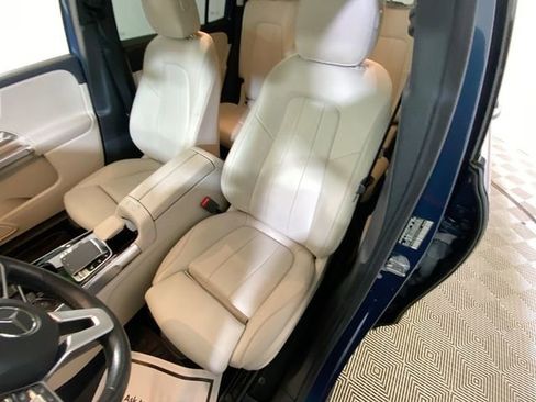 Used 2020 Mercedes-Benz GLB 250 4MATIC image 15