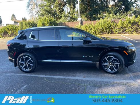 Used 2025 Chevrolet Equinox EV LT w/ Convenience Package image 13