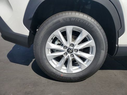 New 2026 Toyota Corolla Cross LE FWD image 9