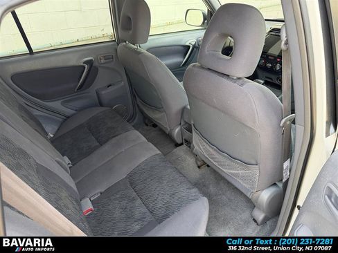 Used 2002 Toyota RAV4 4WD image 20