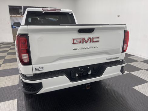 Used 2024 GMC Sierra 1500 Elevation AWD/4WD image 3