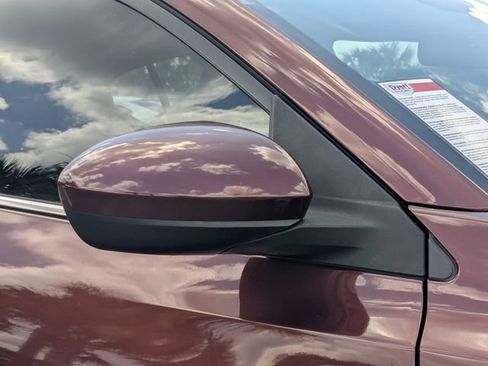 Used 2022 Nissan Sentra SV FWD image 13