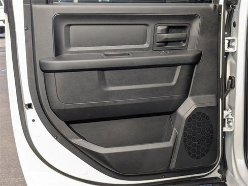 New 2024 RAM 3500 Tradesman w/ Chrome Appearance Group image 25