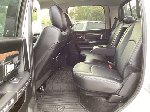 Used 2018 RAM 2500 Laramie image 9