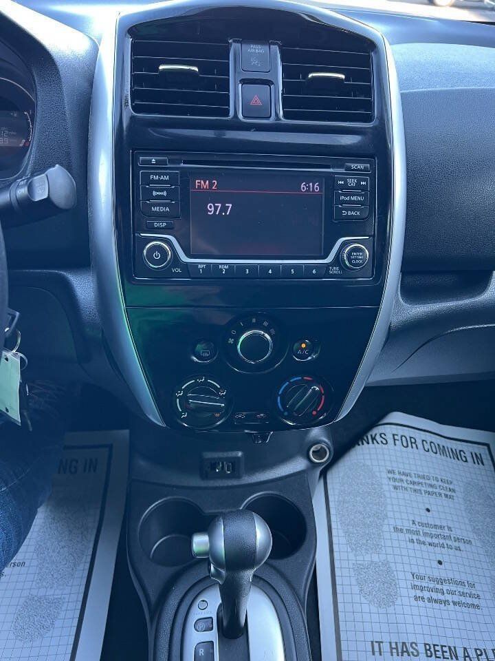 Used 2017 Nissan Versa Note SV FWD image 27