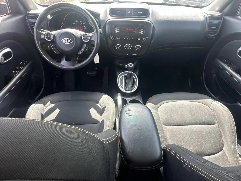 Used 2015 Kia Soul + FWD image 16