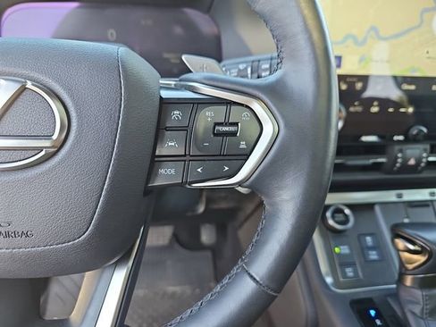 Used 2025 Lexus GX 550 w/ Accessory Package (2T) AWD/4WD image 14