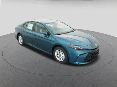 New 2025 Toyota Camry LE image 13