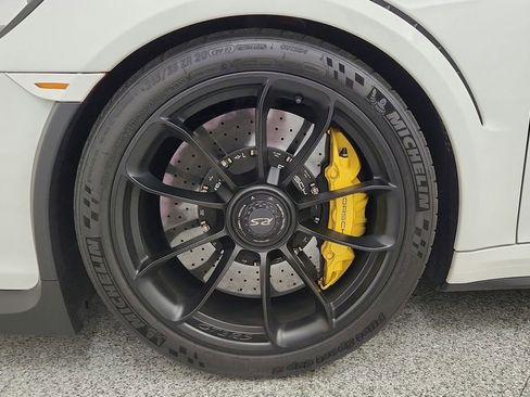 Used 2016 Porsche 911 GT3 RS image 13