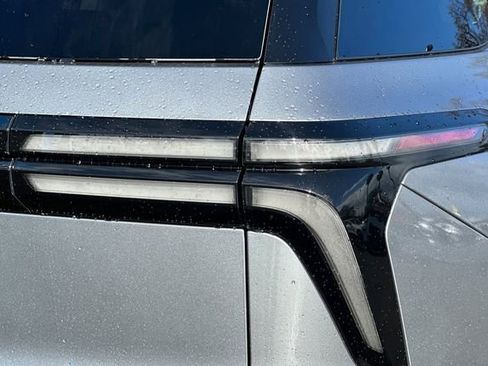 New 2026 Chevrolet Traverse High Country image 38