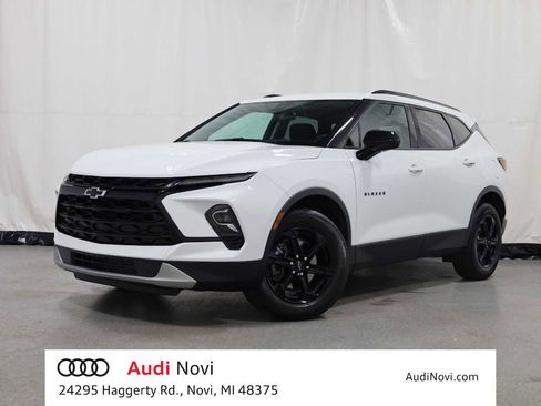Used 2023 Chevrolet Blazer LT w/ Convenience Package FWD image 1