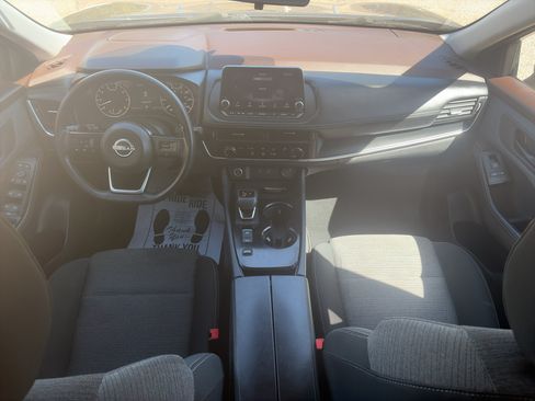 Used 2022 Nissan Rogue S FWD image 14