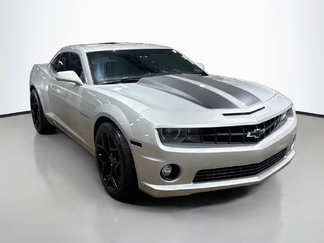 Used 2010 Chevrolet Camaro SS w/ RS Package RWD image 5