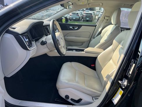 Used 2023 Volvo S60 B5 Plus FWD image 6
