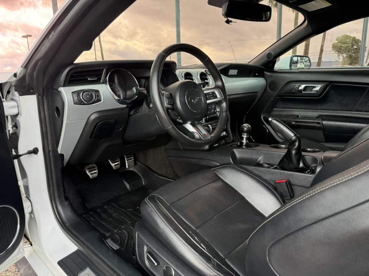 Used 2016 Ford Mustang GT Premium w/ Black Accent Package RWD image 36