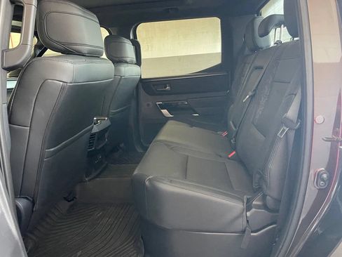 Used 2025 Toyota Tundra Limited AWD/4WD image 17