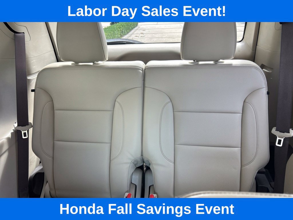 Used 2018 GMC Acadia Denali w/ Technology Package FWD image 15