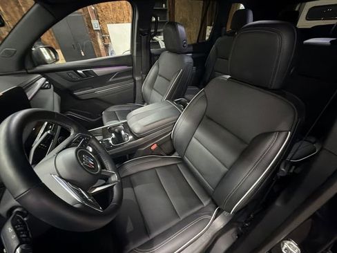 Certified 2025 Buick Enclave Preferred image 20