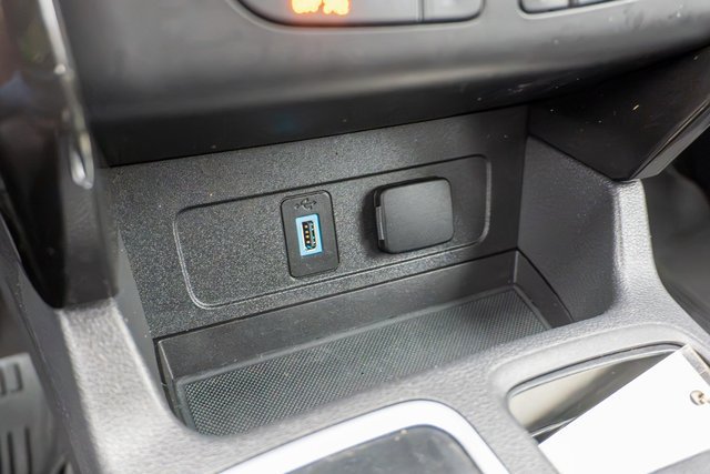 Used 2019 Ford Escape Titanium AWD/4WD image 32