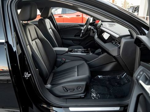 Used 2025 Audi A6 e-tron Premium w/ Ultra Package AWD/4WD image 39