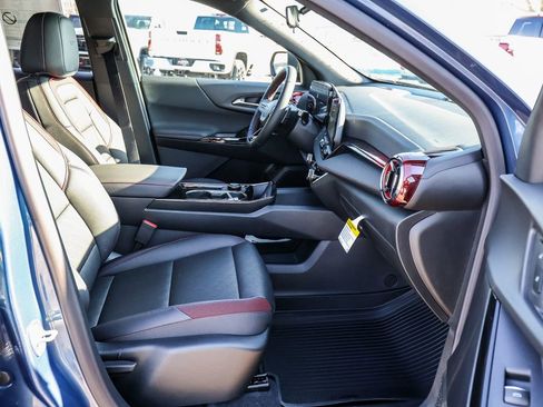 New 2026 Chevrolet Equinox RS w/ LPO, Floor Liner Package image 14